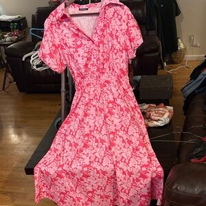 Chic Pink Floral Midi Dress